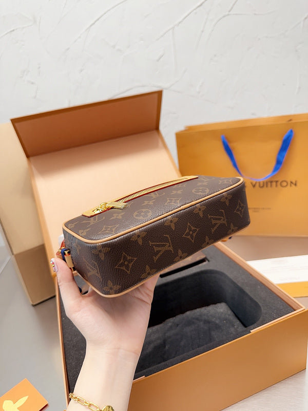 Alice bags - Louis Vuittons  - 14888