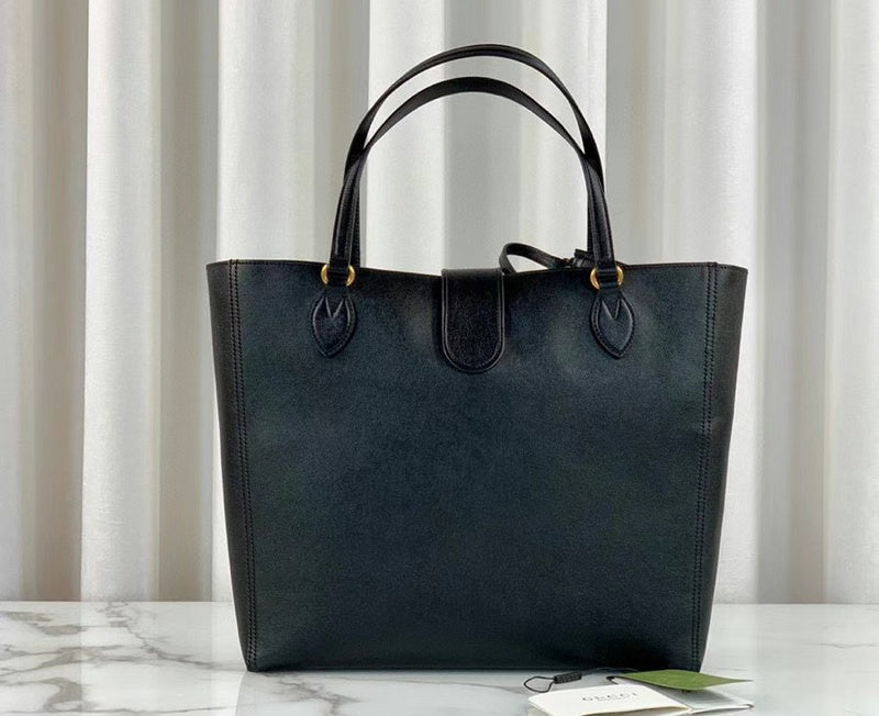 Gucci   Luxury Bags  1011