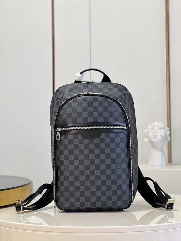 Alice Bags- Louis Vuittons  - 16465