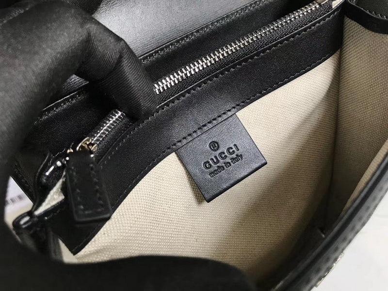 Gucci   Luxury Bags  1063