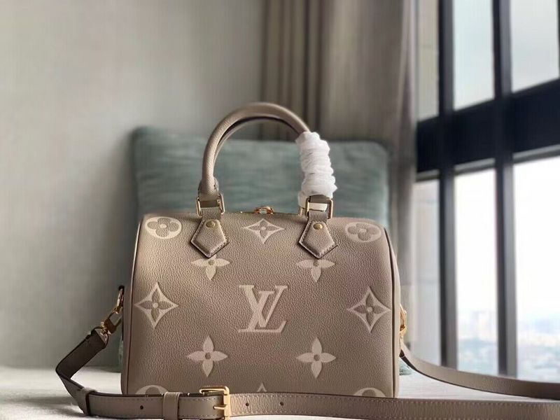 Alice bags - Louis Vuittons  - 15681