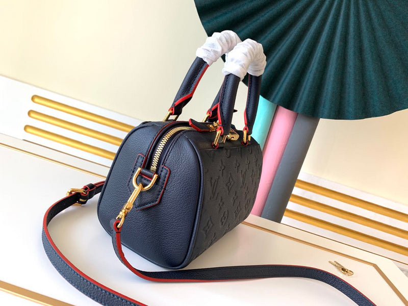 Alice bags - Louis Vuittons  - 15207