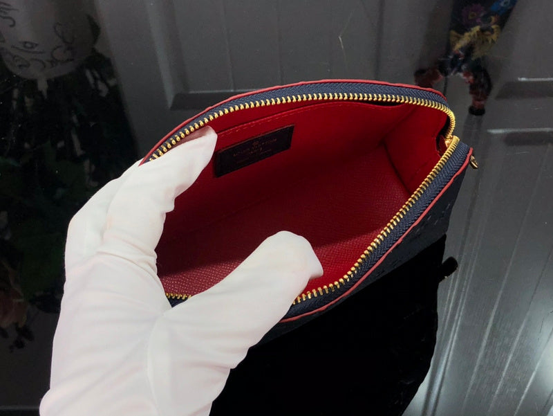 Alice Bags- Louis Vuittons  - 16529