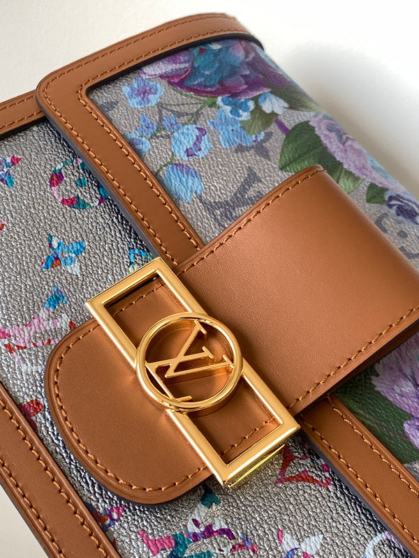 Alice Bags- Louis Vuittons  - 16230