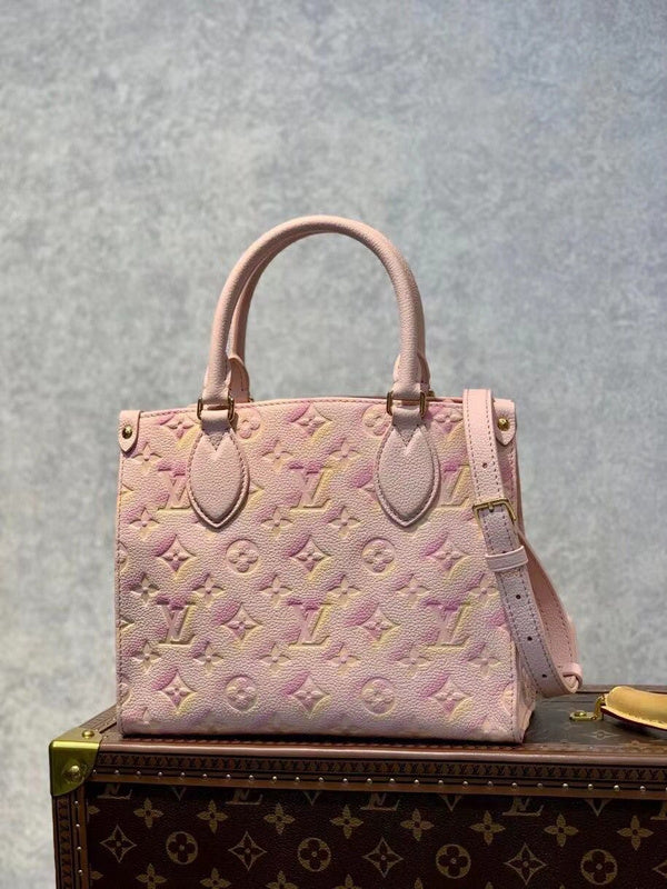 Alice Bags- Louis Vuittons  - 16592