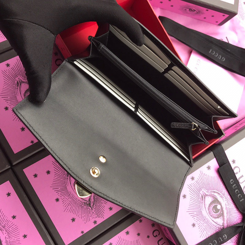 Gucci   Luxury Bags  885