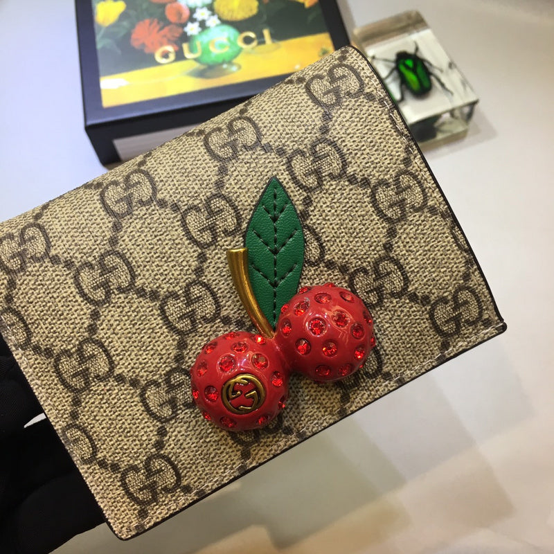 Gucci   Luxury Bags  1367