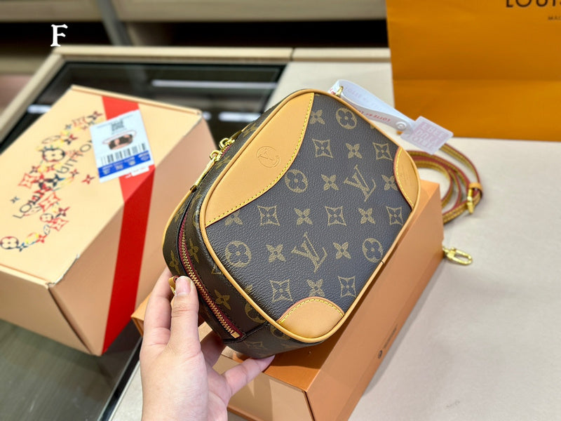 Alice bags - Louis Vuittons  - 15035