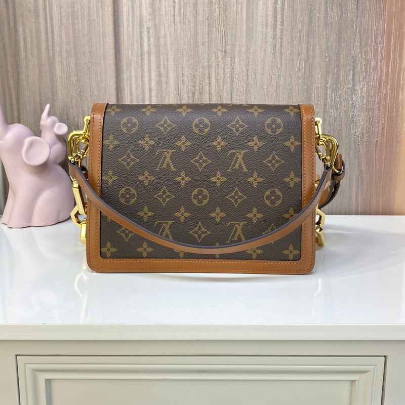 Alice Bags- Louis Vuittons  - 16110