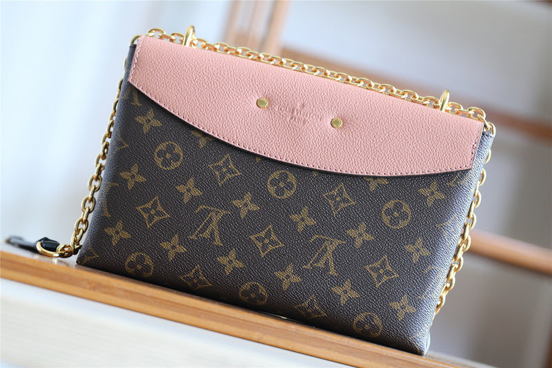 Alice bags - Louis Vuittons  - 7832
