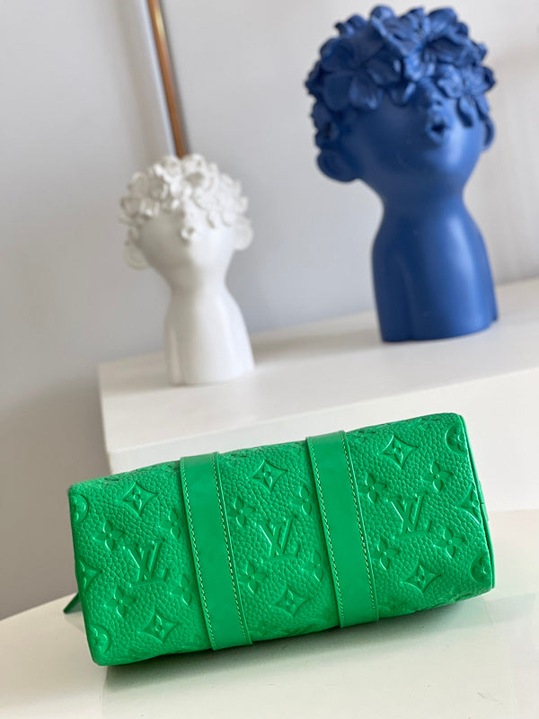 Alice Bags- Louis Vuittons  - 16422