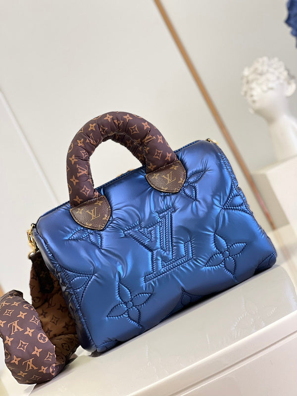 Alice Bags- Louis Vuittons  - 16104