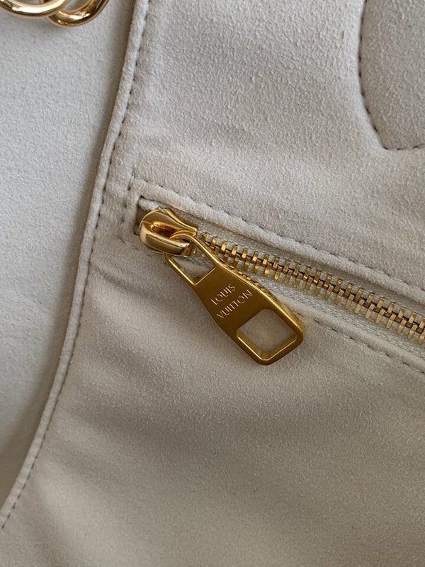 Alice bags - Louis Vuittons  - 15168