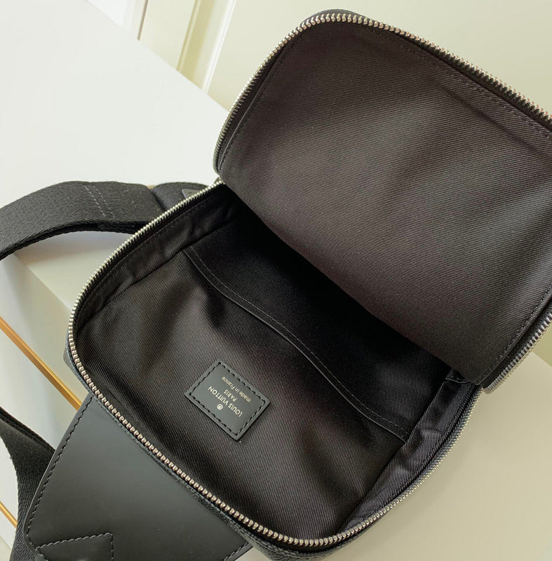 Alice Bags- Louis Vuittons  - 16090