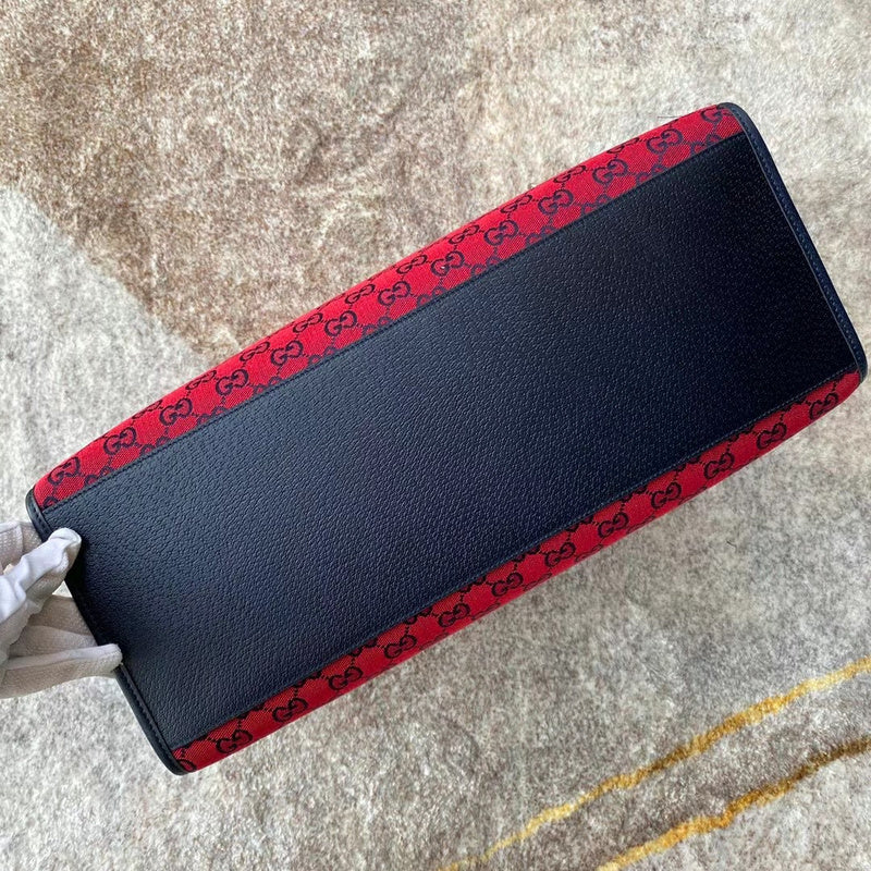 Gucci   Luxury Bags  991