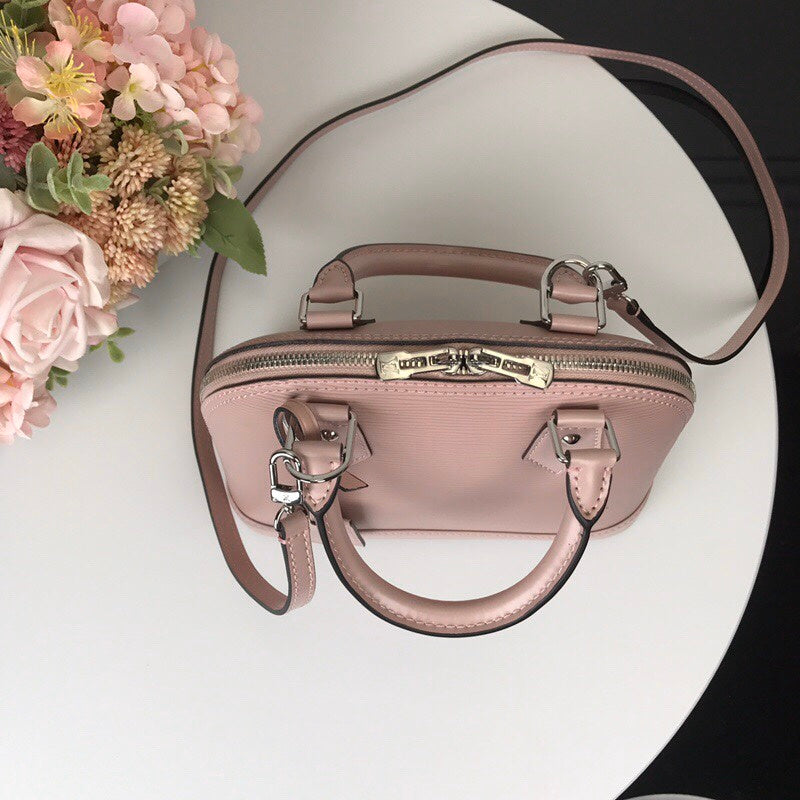 Alice Bags- Louis Vuittons  - 16346