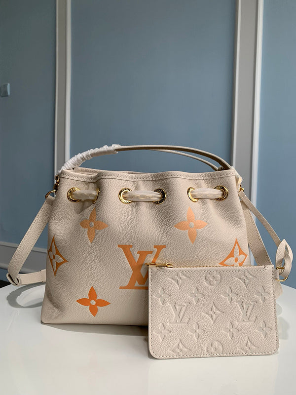 Alice bags - Louis Vuittons  - 15173