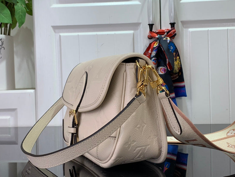 Alice bags - Louis Vuittons  - 15658