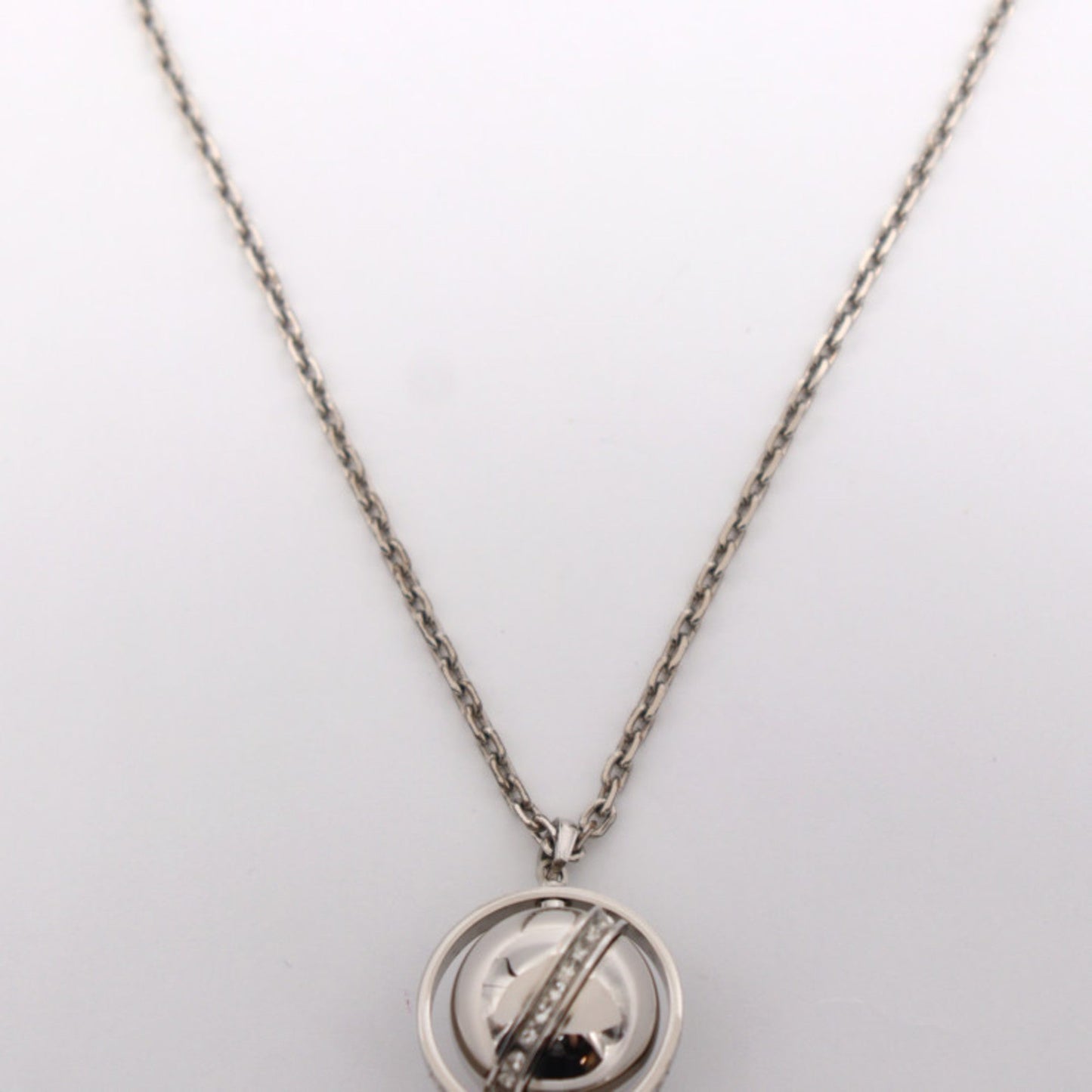Louis Vuitton  Metal Necklace