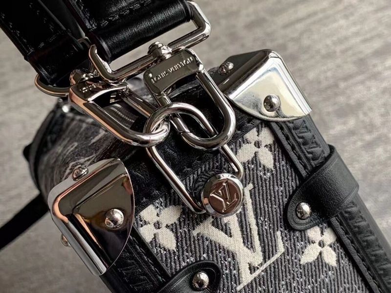 Alice  Bags- Louis Vuittons  - 16026