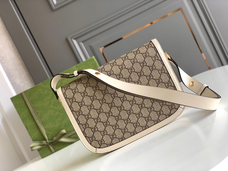 Gucci   Luxury Bags  1088