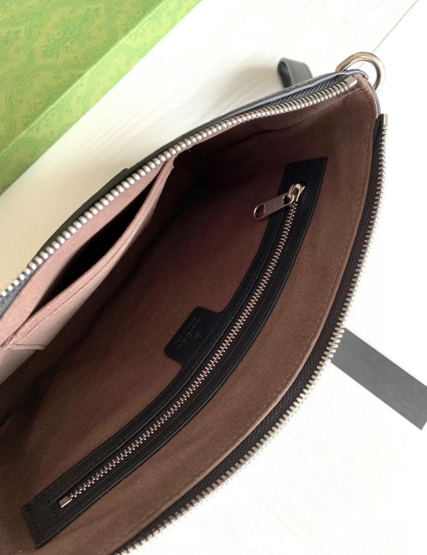 Gucci   Luxury Bags  1152