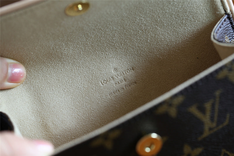 Alice bags - Louis Vuittons  - 9260