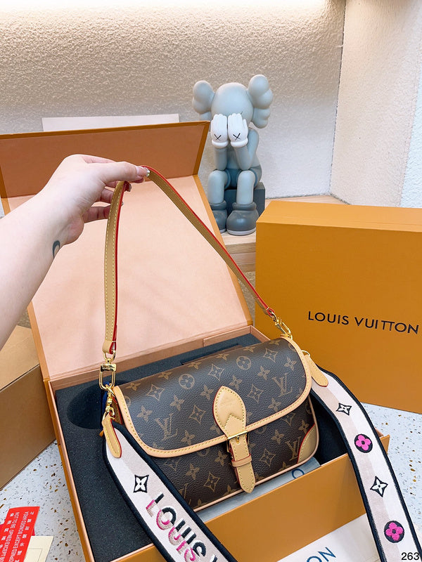 Alice bags - Louis Vuittons  - 14970
