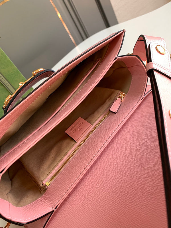 Gucci   Luxury Bags  1085