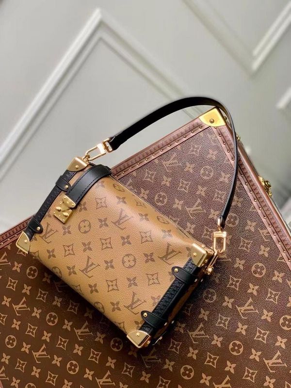 Alice Bags- Louis Vuittons  - 15967