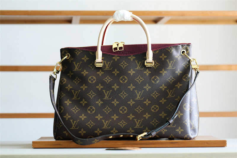 Alice bags - Louis Vuittons  - 7999
