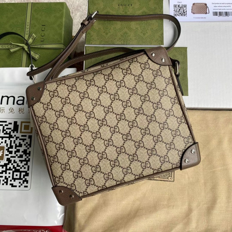 Gucci   Luxury Bags  1060