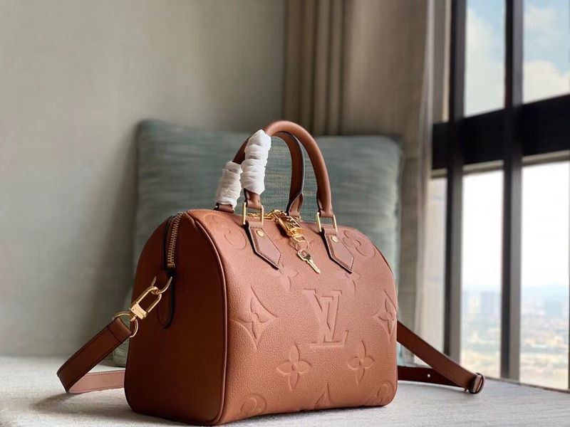 Alice Bags- Louis Vuittons  - 16250