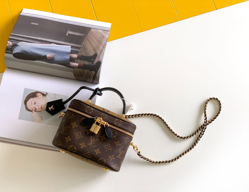 Alice Bags- Louis Vuittons  - 16305