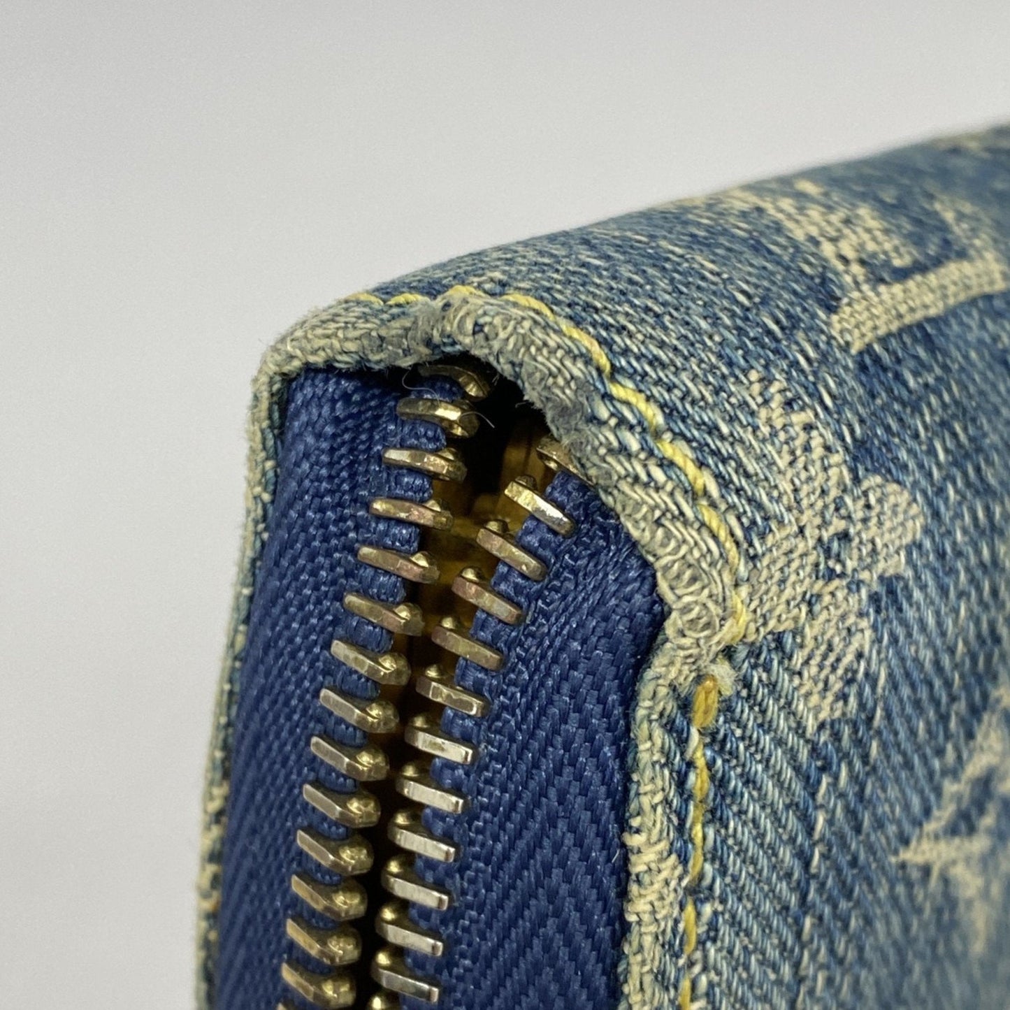Louis Vuitton  Long Wallet (Bi-Fold)