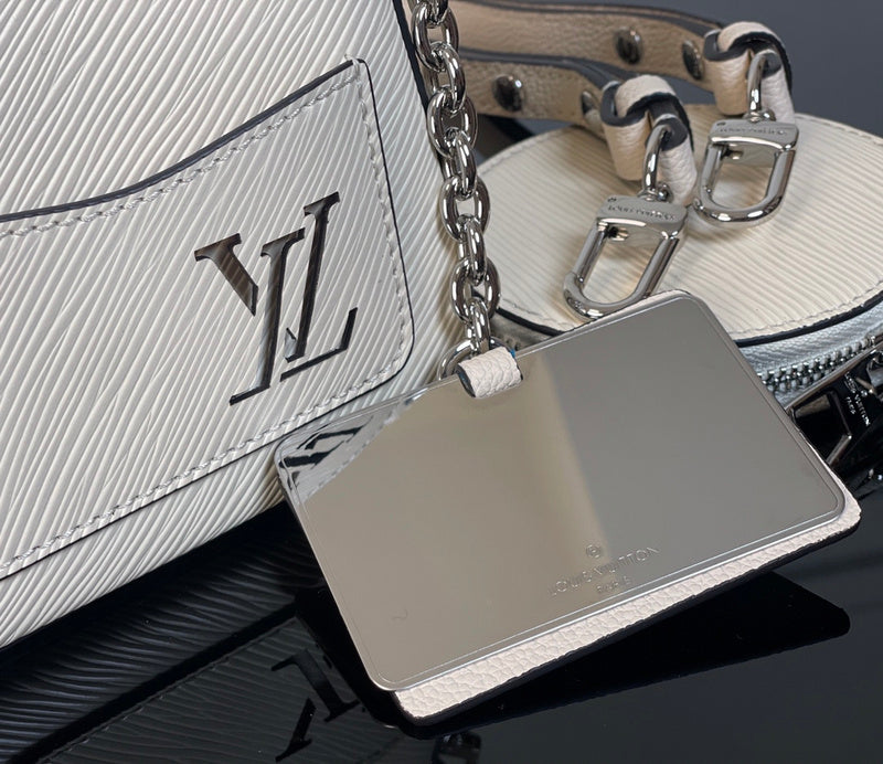 Alice Bags- Louis Vuittons  - 15852