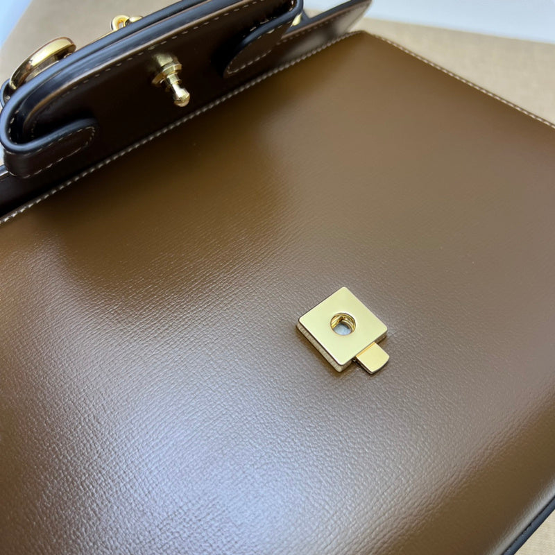 Gucci  Luxury -  Bags - 565