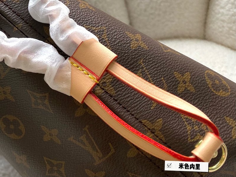 Alice bags - Louis Vuittons  - 15080