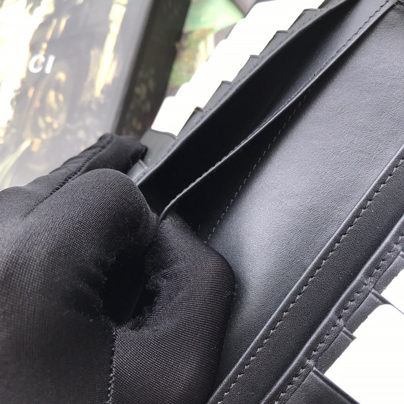 Gucci   Luxury Bags  901
