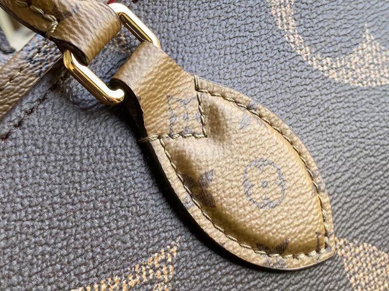 Alice Bags- Louis Vuittons  - 16569