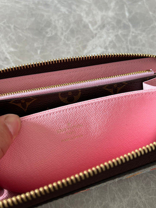 Alice Bags- Louis Vuittons  - 16020