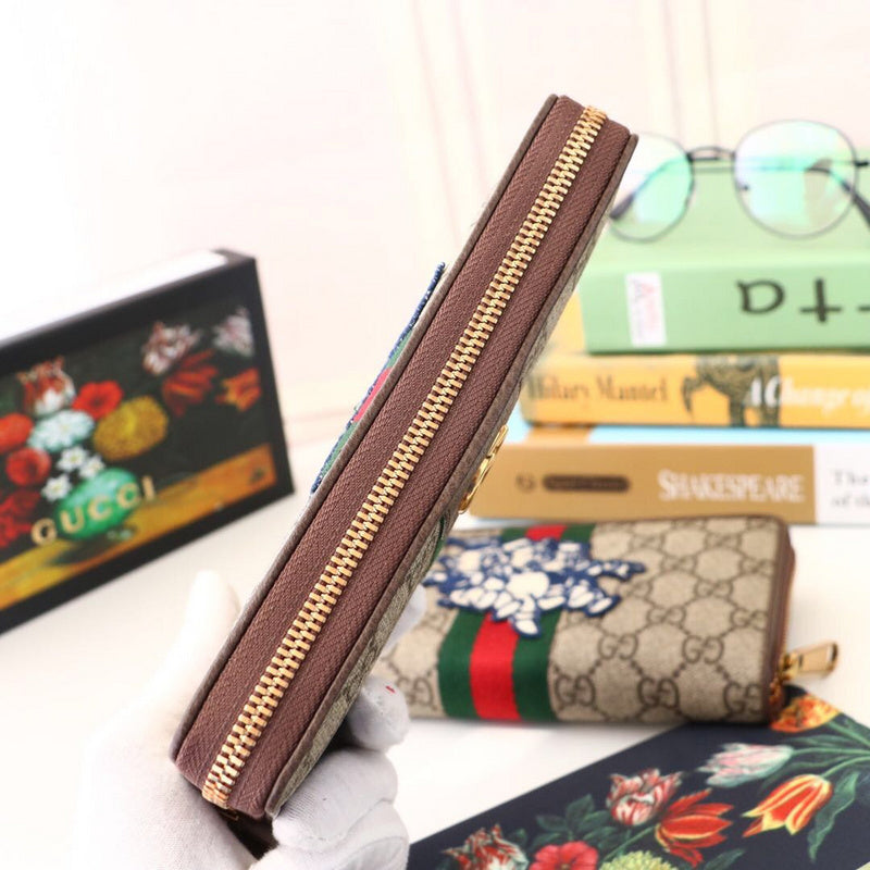 Gucci   Luxury Bags  853