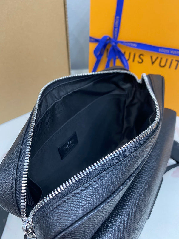 Alice Bags- Louis Vuittons  - 16243