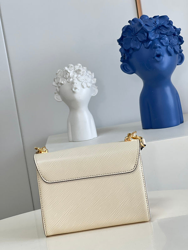 Alice Bags- Louis Vuittons  - 16614