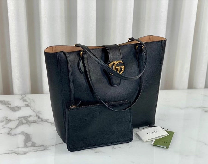 Gucci   Luxury Bags  1011