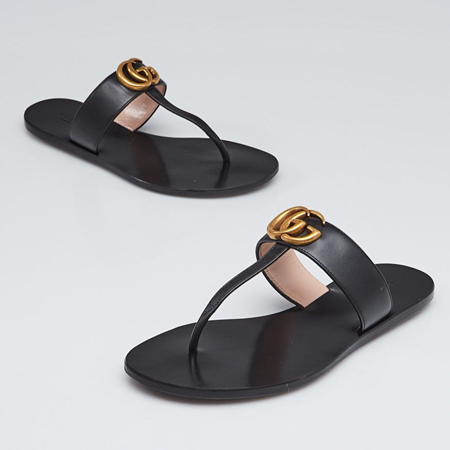 Gucci Double G Leather Thong Sandal in Black