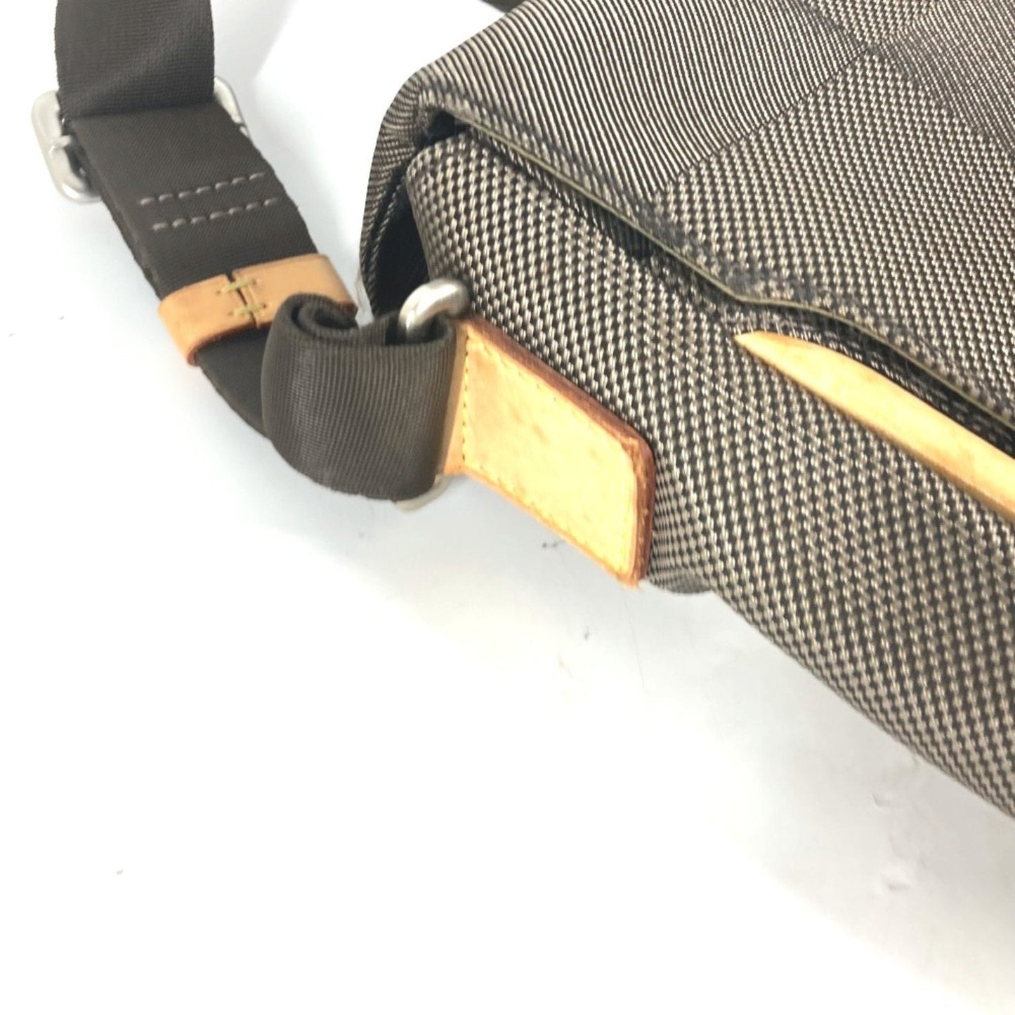 Louis Vuitton Damier Geant Earth  Damier Geant Messenger Bag Shoulder Bag