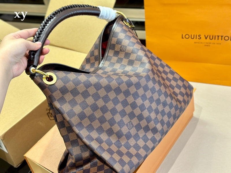 Alice bags - Louis Vuittons  - 15007