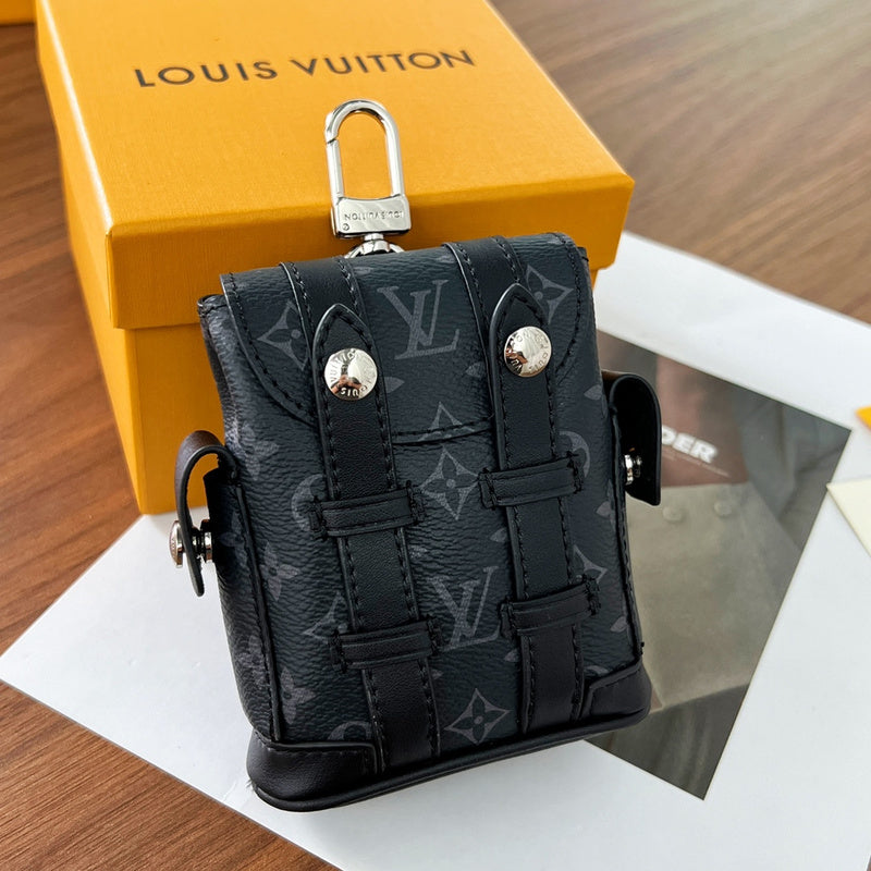 Alice Bags- Louis Vuittons  - 15860