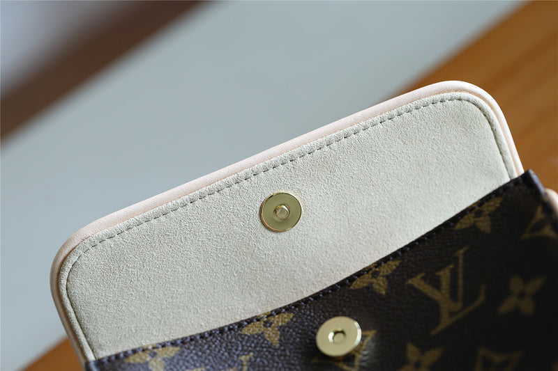 Alice bags - Louis Vuittons  - 9260